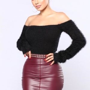 Fuzzy cropped black sweater
